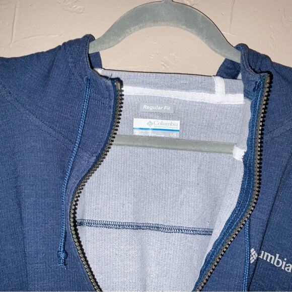 Columbia Men’s Full-Zip Jacket with Hood - Picture 7 of 8